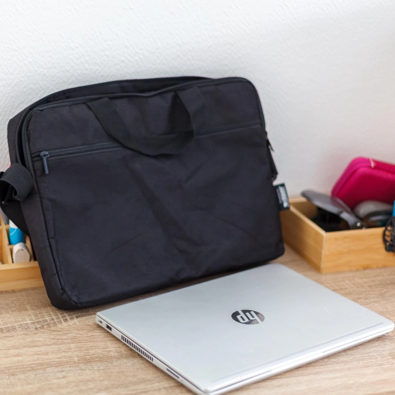 Sacoche Urban Factory Nylee PC 14.1" / Tablette - Noir - Très bon état